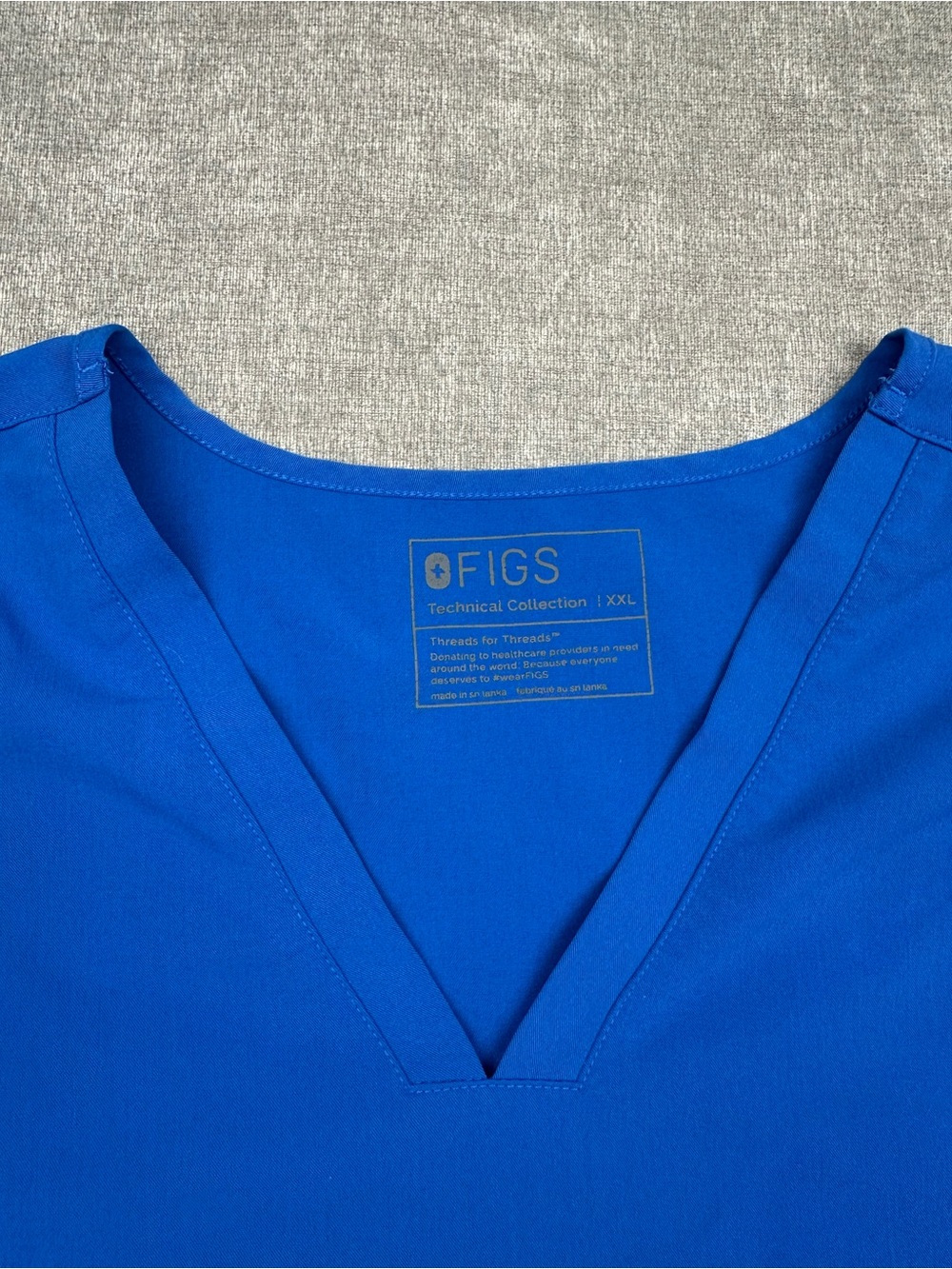 Figs Catarina One Pocket Scrub Top Womens Size XXL in royal blue - Picture 5 of 9